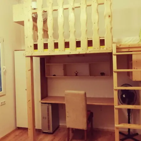 Jungle Self Check-in Apartment