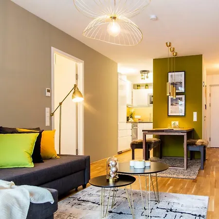 Cozy & Cool * 5 Min To City Center