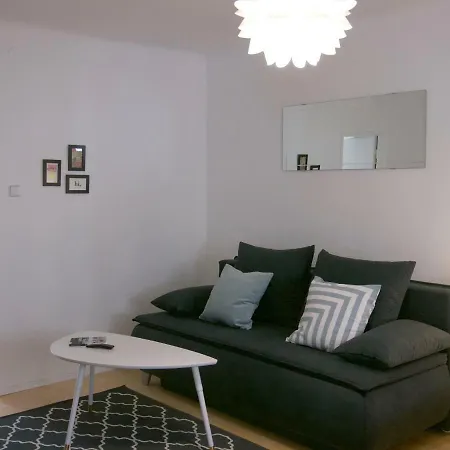 Spacious 2rooms In The Center
