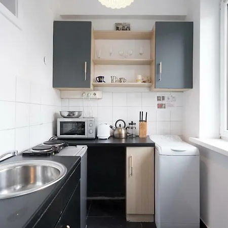 Cute Red Star Center Apartment Vienna