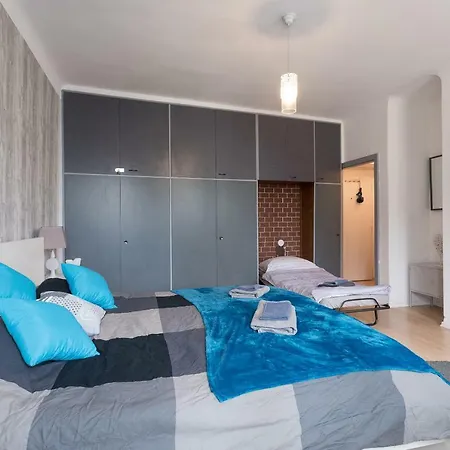Cute Red Star Center Apartment Vienna