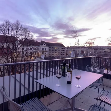Est Schoenbrunn -
