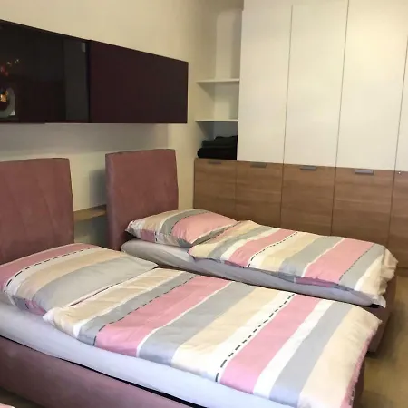 Gudrun Apartment *