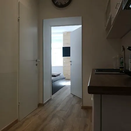 Apartment, Modern Und Neu Renoviert Apartment Vienna
