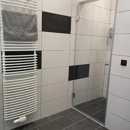 Apartment, Modern Und Neu Renoviert