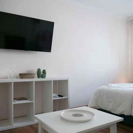 Spacious 2rooms Area *