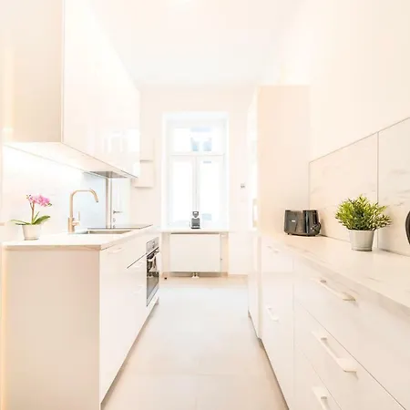 Apartment Herzlich Willkommen - Kuess Hand 2 Vienna