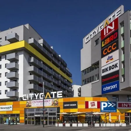 City Gate Apartment, U1 Metro Station,