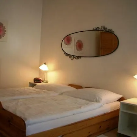 Apartment Freundliches Mit Innenhof-garten Vienna