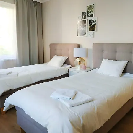 Two-Bedroom Apartment 'Taupe' *
