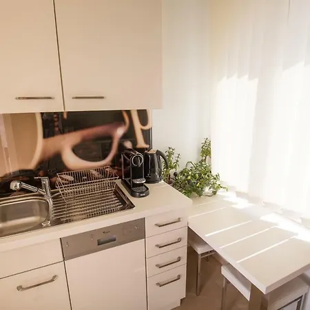 1010 By Nikolax Apartment *