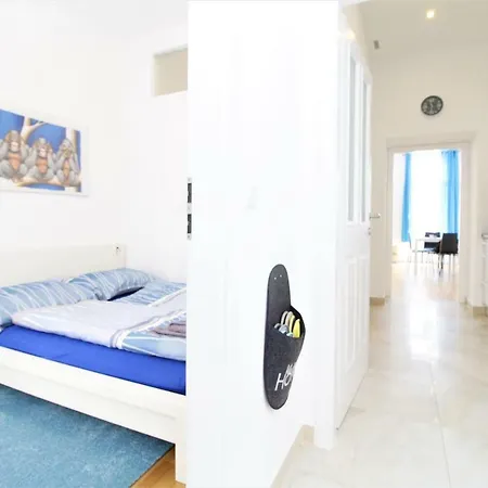 Marine: Newly Renovated 2nd District Apartment Vienna