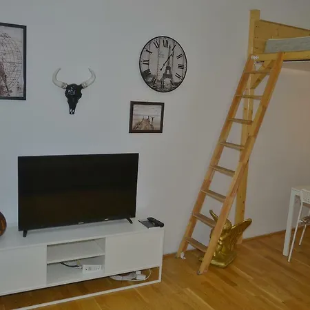 Demel Apartmán *