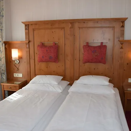 Jäger - Family Tradition Since 1911 Hotel 4*