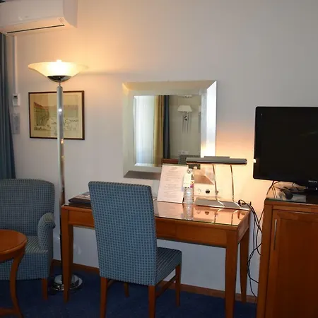 Hotel Jäger - Family Tradition Since 1911 4*