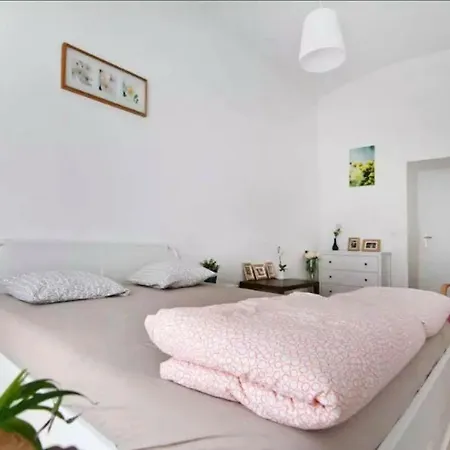 Marvelous Midtown Apartment