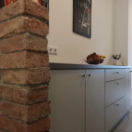 Apartment Adonis