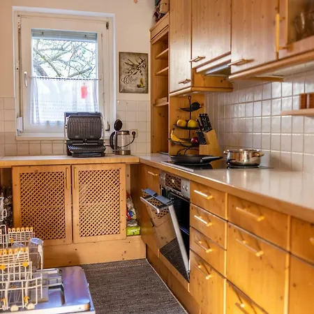 Town House Near Metro & Center Wien