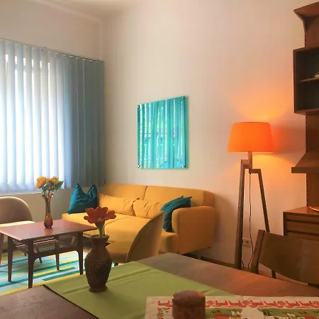 Vintage Design Apartment *