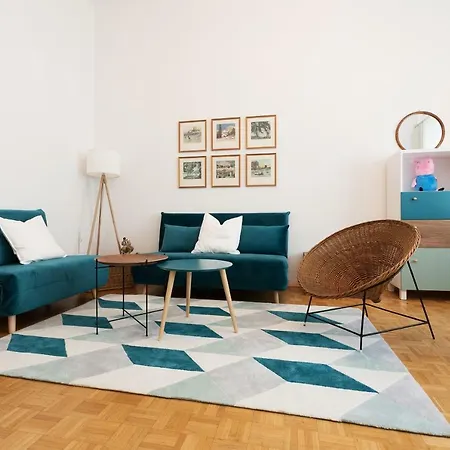 Vintage Design Apartment