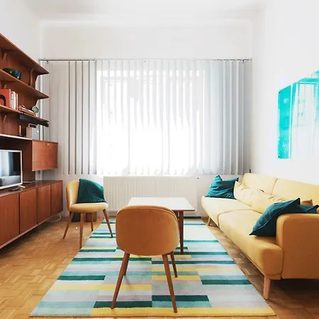 Vintage Design Apartment *