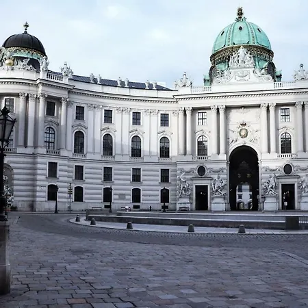 Downtown Vienna, 5*city Hofburg Palace * Vienna