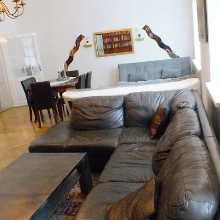 Royal Palace Apartment Wien