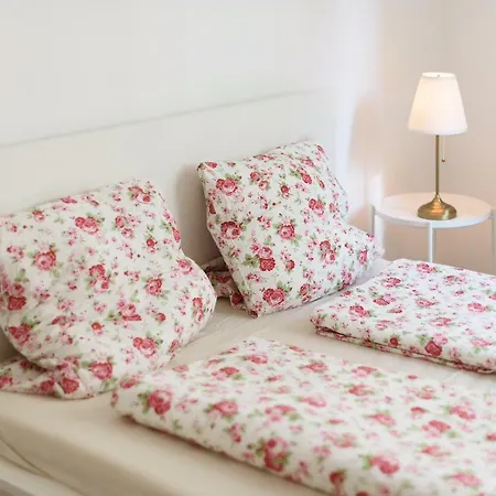 - Stadtpark Apartment
