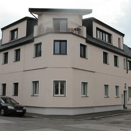 Stay-in 23