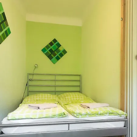 Cozy And Quiet Flat - 12 Min To Center *