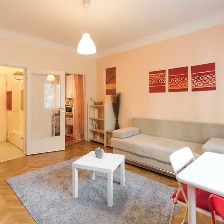 Apartmán Cozy And Quiet Flat - 12 Min To Center *