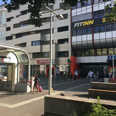 Feel The Klimt No1 Near Main Train Station - Hbf