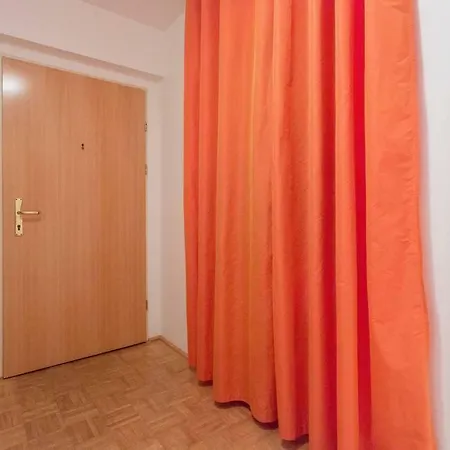 Relaxing Terrace In Lively Area Apartment Wien