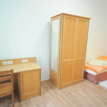 Schloessel 26/18 Apartment