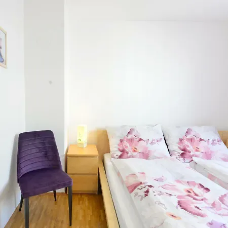 Nice 2 Bedrooms At The Subway 10 Min To Center *