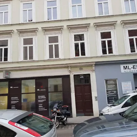 Schloessel 26/16 Vienna