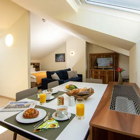 Est Schoenbrunn - Apartment
