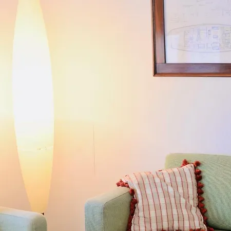 Exclusive Attic Flat With Balcony Close Karlsplatz * Vienna
