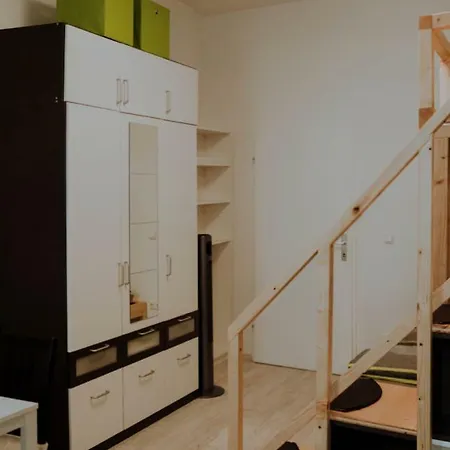 Modern & Beautiful Near Park Vienna