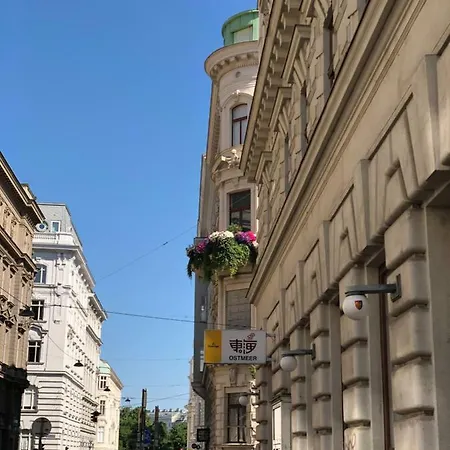 Moderne Trifft Tradition Im Herzen Wiens * Wien