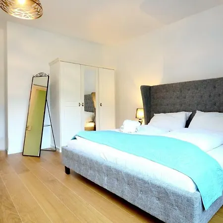 Residence, Naschmarkt - Karlsplatz *