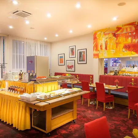 Boltzmann Hotel 4*