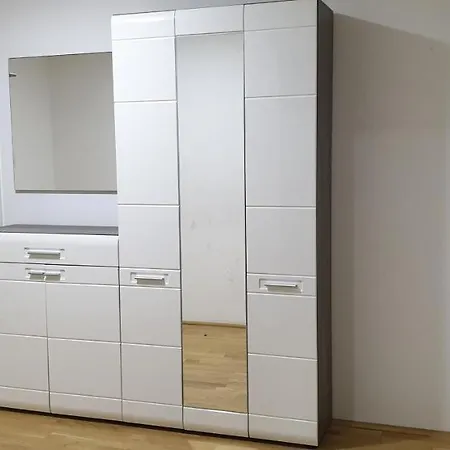 City Gate Apartment, U1 Metro Station, Vienna