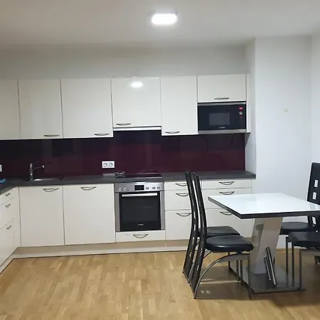 City Gate Apartment, U1 Metro Station,