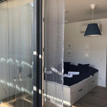 Double Floor *
