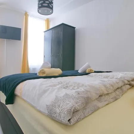 Niko Apartment