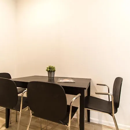 Checkvienna - Lerchenfelder Strasse Apartment
