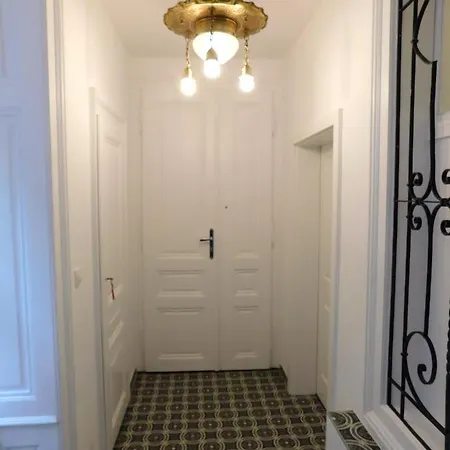 Apartment Ruhige, Ganze Sissi In Zentrumsnahe *