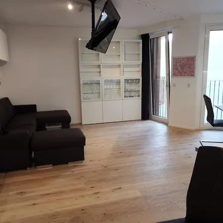 Downtown New Built Luxury Suites Apartment Vienna