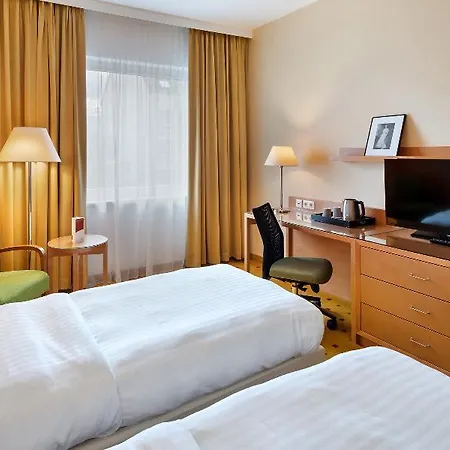 Courtyard By Marriott Schoenbrunn 4*